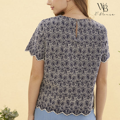 WB Lines II - เสื้อเบลาส์ดีไซน์สุภาพ ปักลายลูกไม้ สีน้ำเงินเข้ม รุ่น VY6247Y