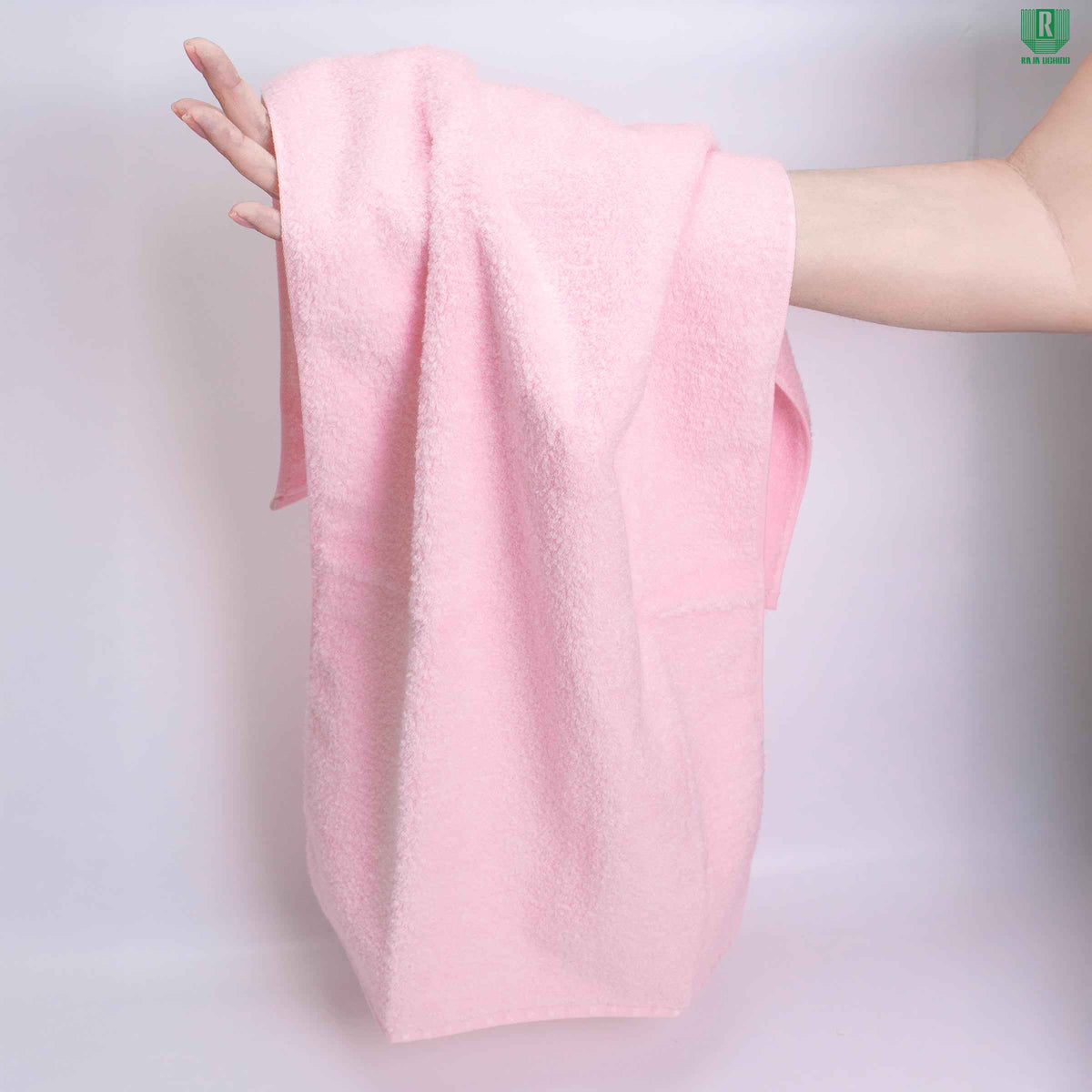 Raja UCHINO MOCHI TOUCH COLLECTION ผ้าขนหนูคอตตอนแท้ 100% Twist Free นุ่มฟู ซับน้ำดีเยี่ยม ขนาด 34x80 ซม. [MGRJUC010]